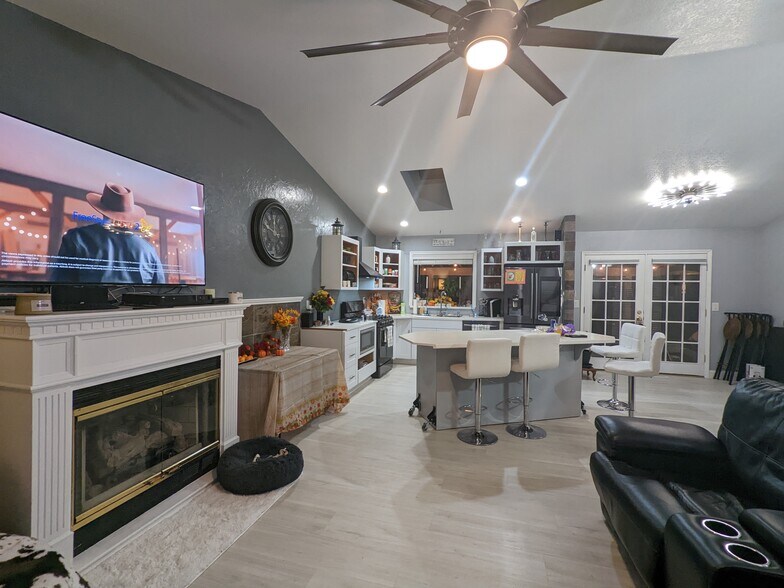 Building Photo - 24028 25th Ave S