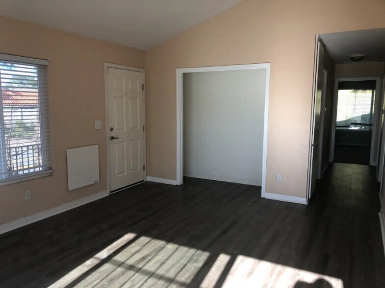 Building Photo - 3690 Spyglass Way