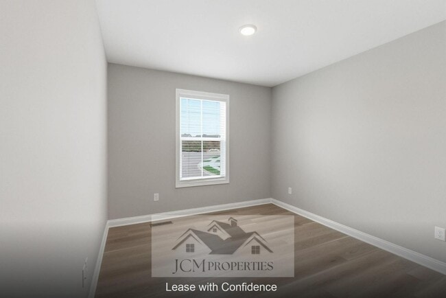 Building Photo - 117 Lambert Fld