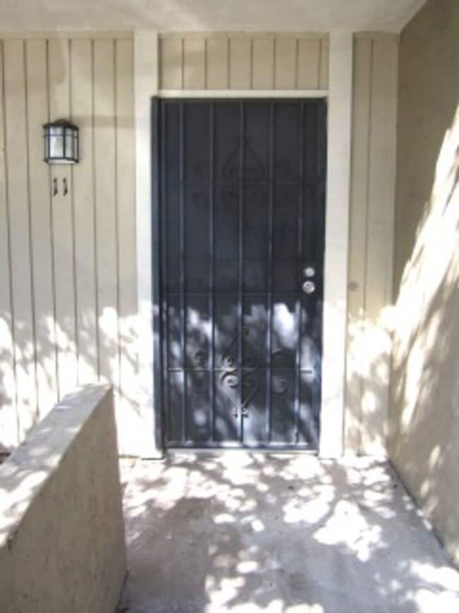 Primary Photo - La Mesa "Near SDSU" Spacious 2BR/2BA Condo...