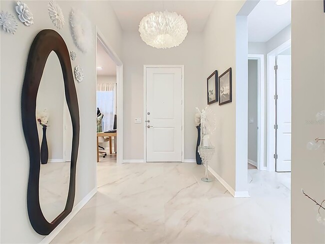 Building Photo - 790 Carmel Ln