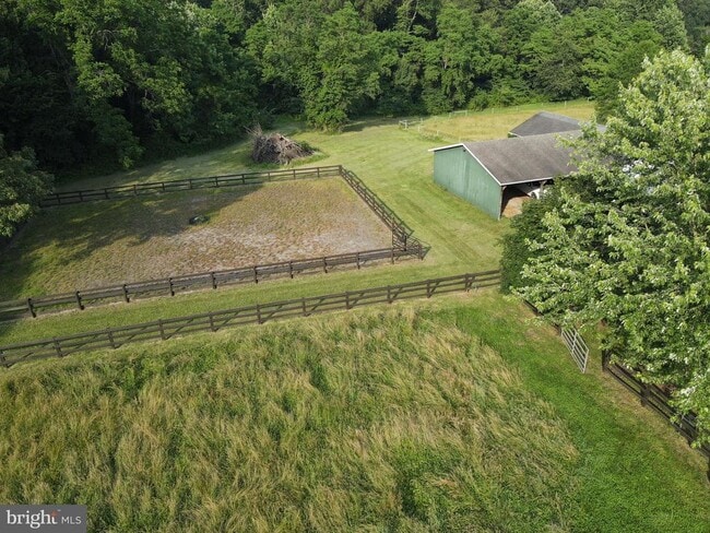 Building Photo - 137 Elk Ranch Park Rd