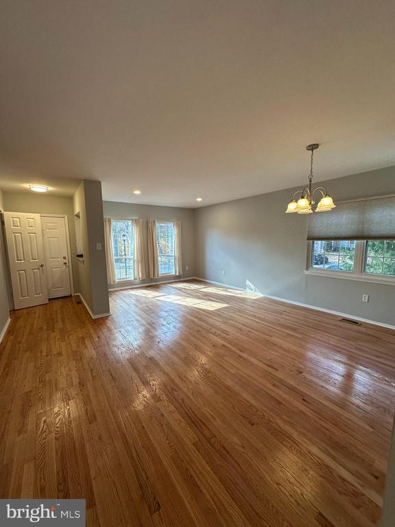 Primary Photo - 4031 Forest Valley Rd