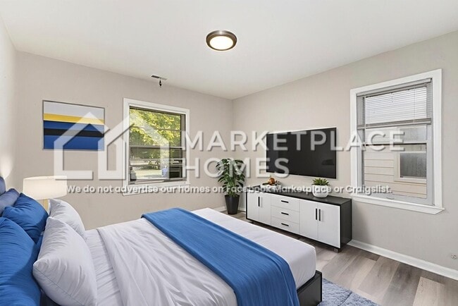 Building Photo - 11108 Studebaker Ave