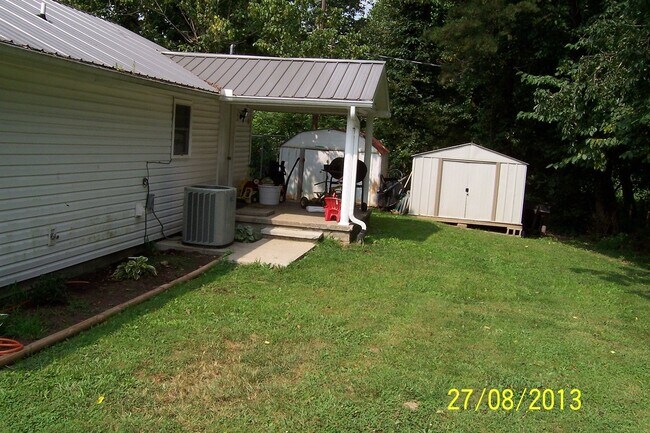 Building Photo - 1325 Red Lick Rd