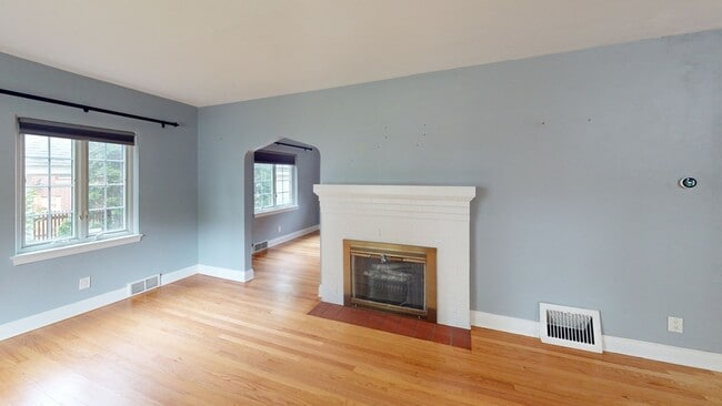 Building Photo - 1200 Gardner Ave