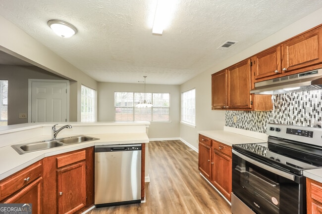 Building Photo - 8432 Cedar Creek Ridge