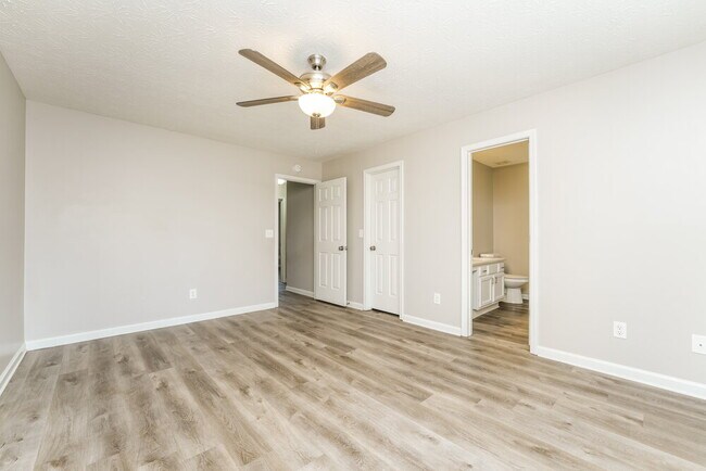 Building Photo - 731 Sugar Oak Ln