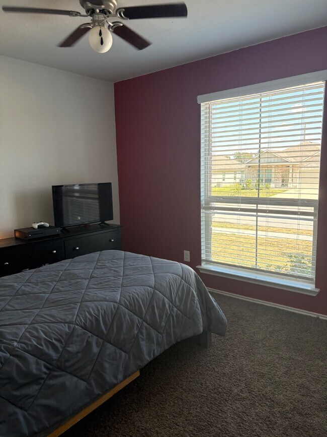 Building Photo - 2051 Wigeon Wy