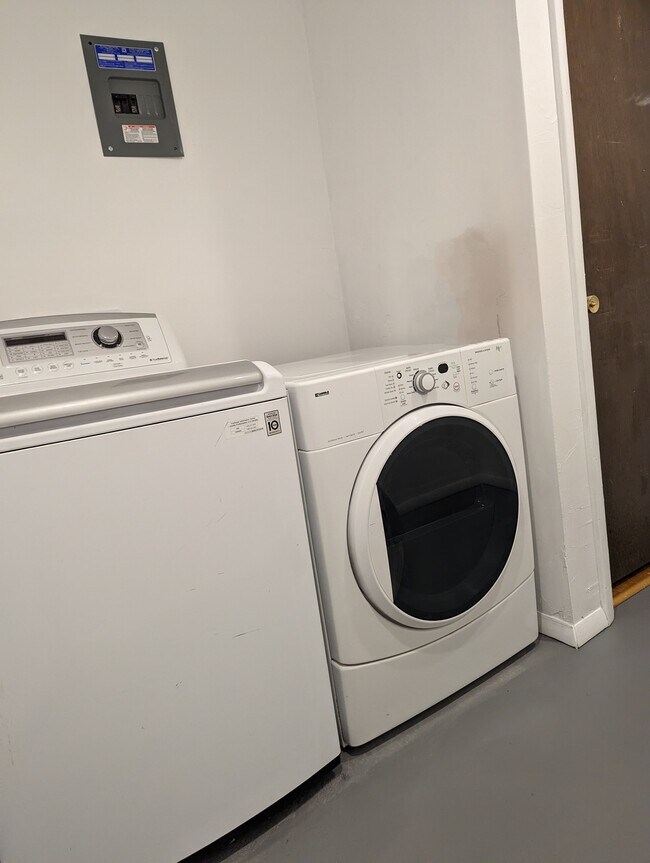 Building Photo - 11338 S 2700 W