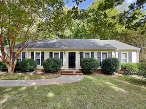 Building Photo - 912 Conestoga Dr