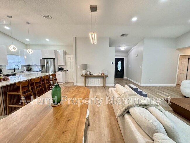 Building Photo - 15912 Indian Wells Ct