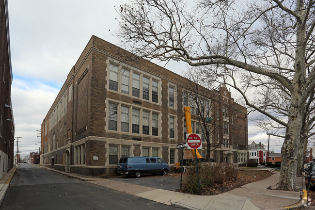 Franklin Manor - Franklin Manor Apartments