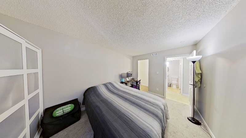 Building Photo - 2929 W Floyd Ave