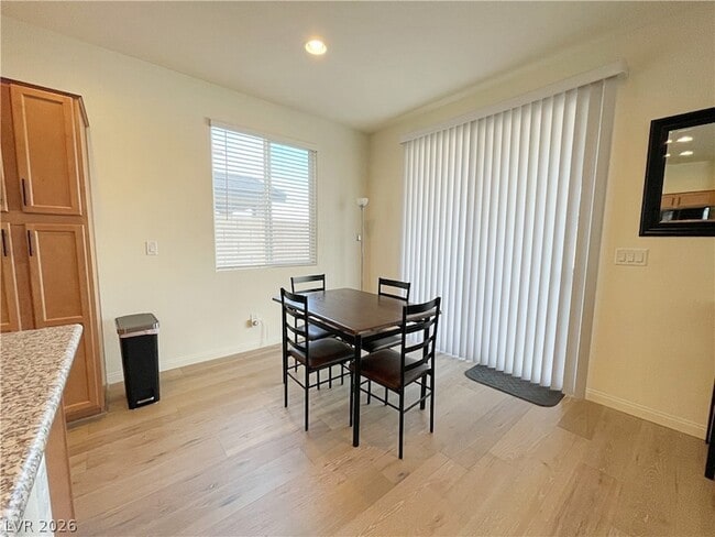 Building Photo - 8520 Little Fox St