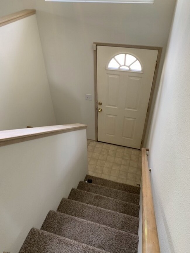 Building Photo - 321-R Street SE