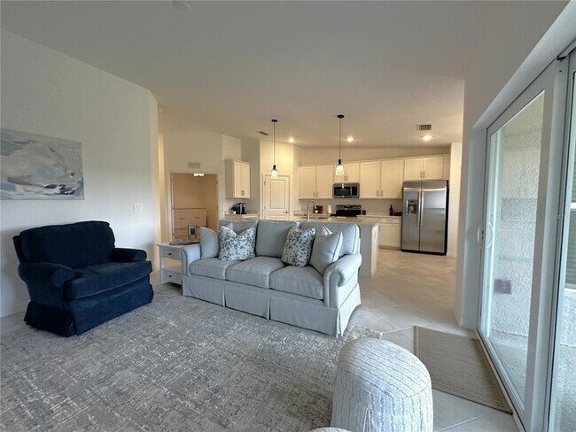 Building Photo - 14221 Heritage Landing Blvd