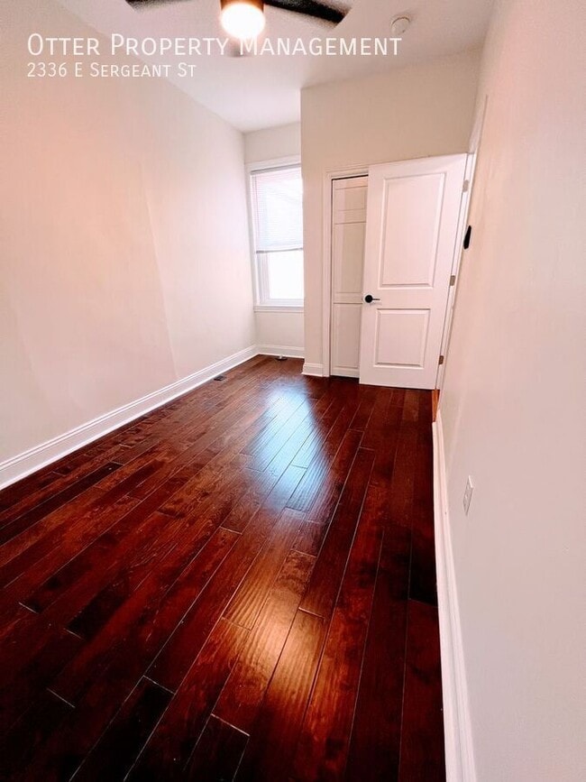 Building Photo - 2336 E Sergeant St