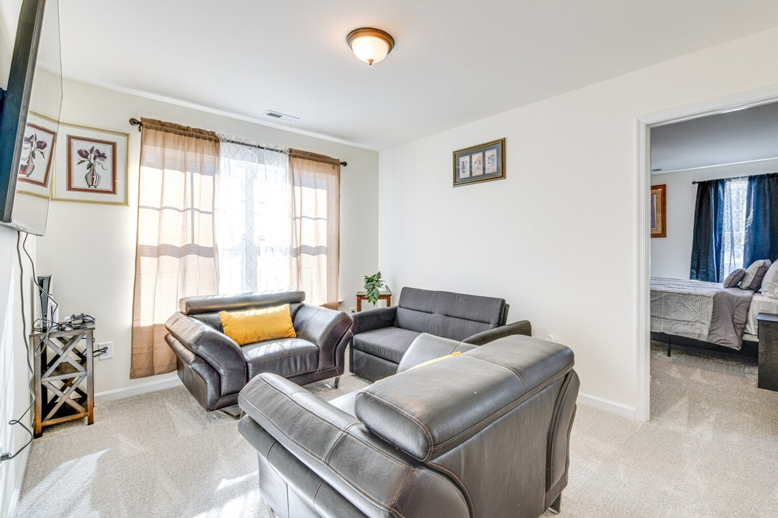 Building Photo - 8749 Bethany Crk Ave