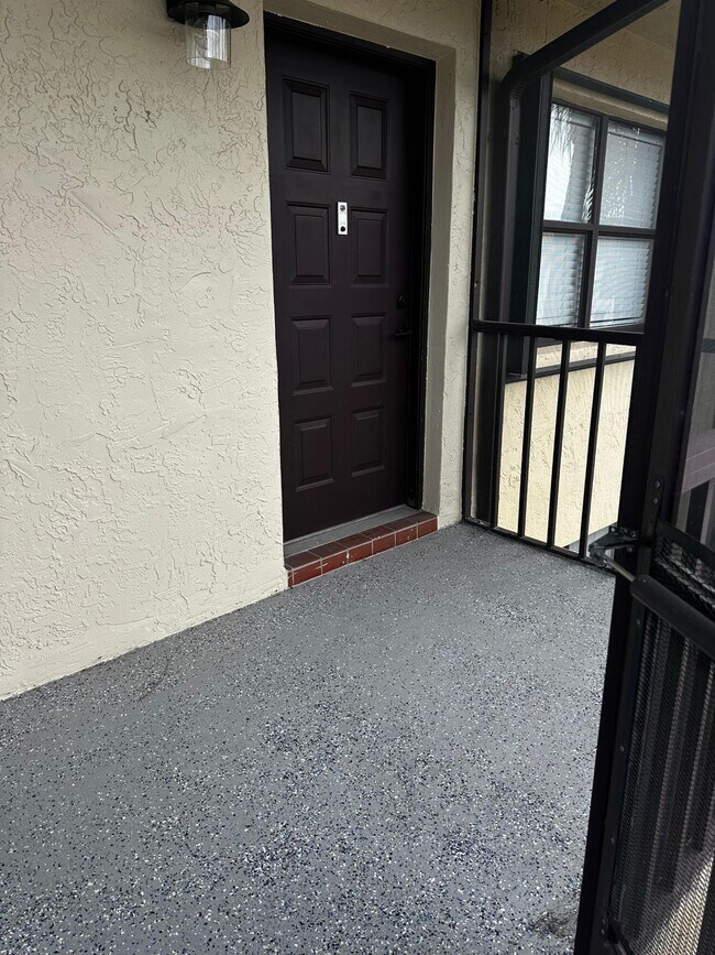 Building Photo - 7221 Golf Colony Ct