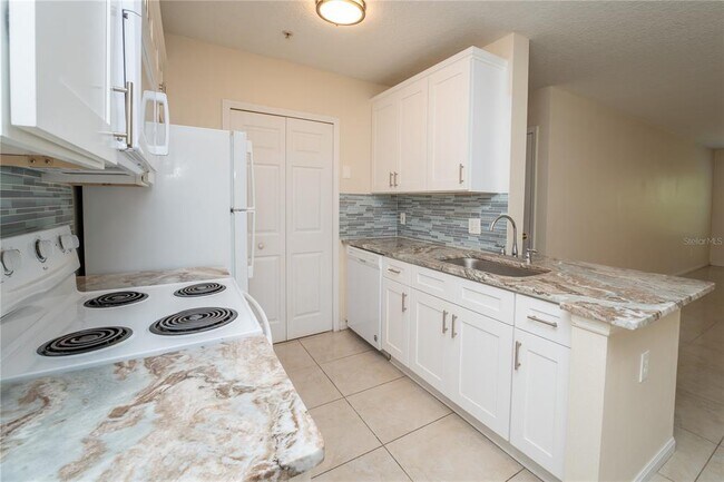 Building Photo - 6554 Swissco Dr