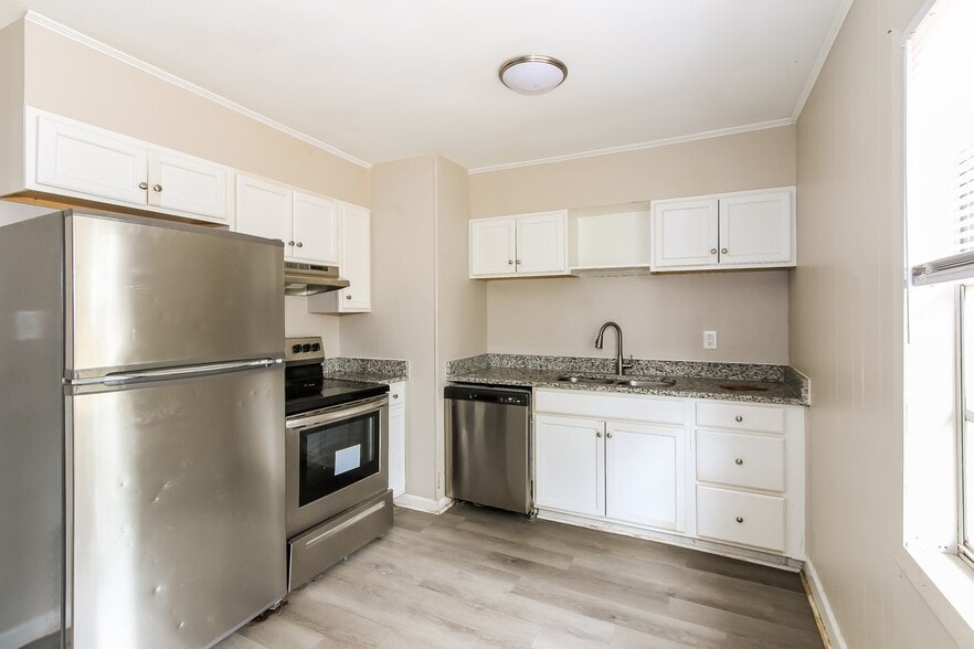 Building Photo - 2965 Celeste Dr