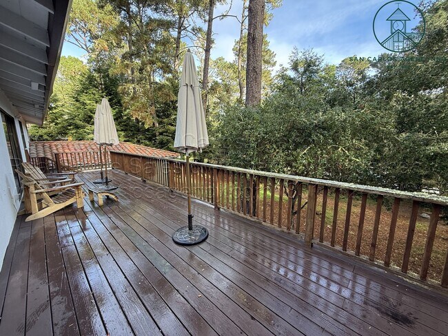 Building Photo - Spacious Three Bedroom Spanish Style Home in Upper Pebble Beach