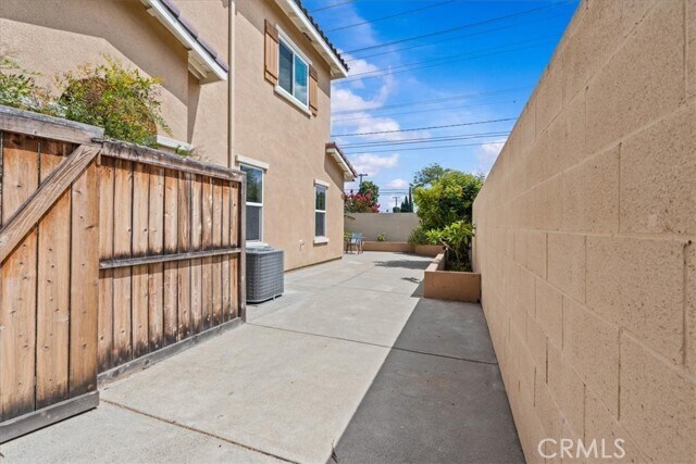 Building Photo - 915 S Belterra Way