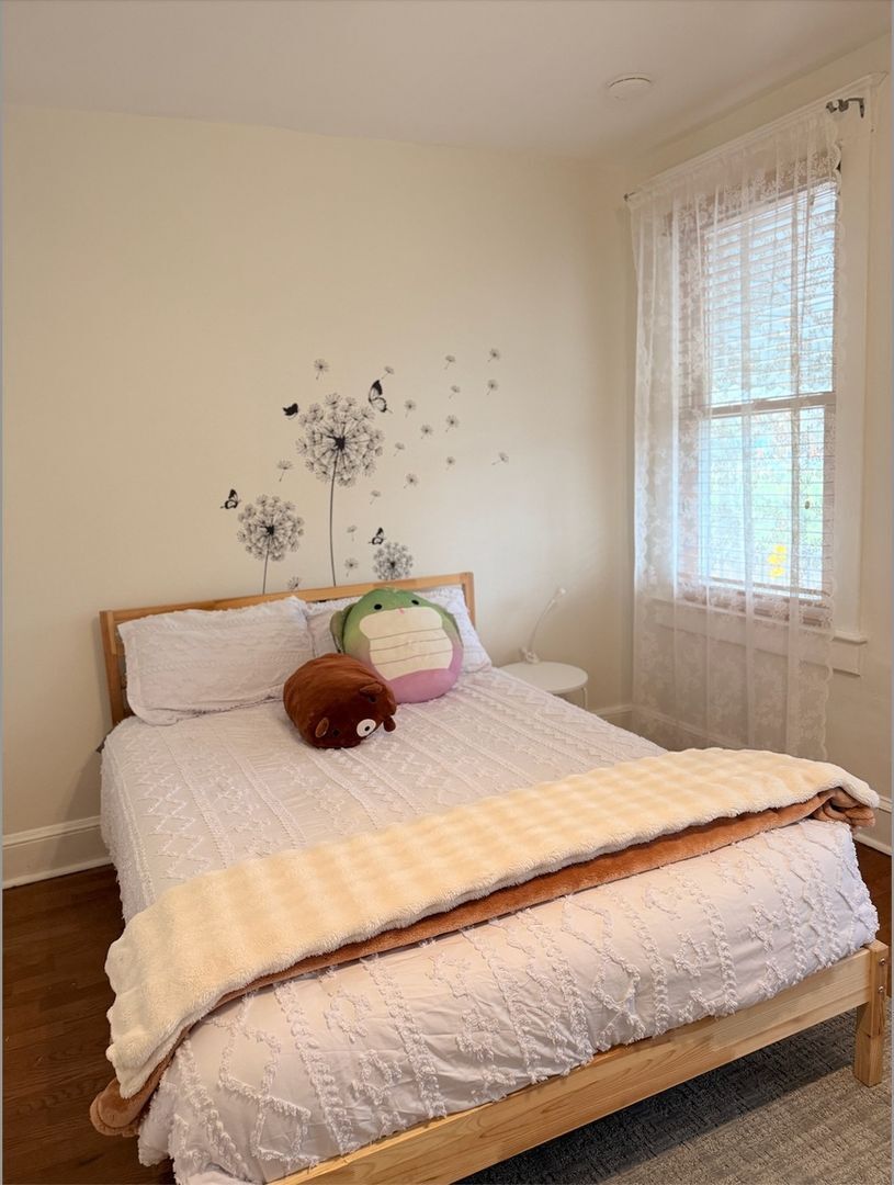 Building Photo - 1403 West Virginia Ave NE