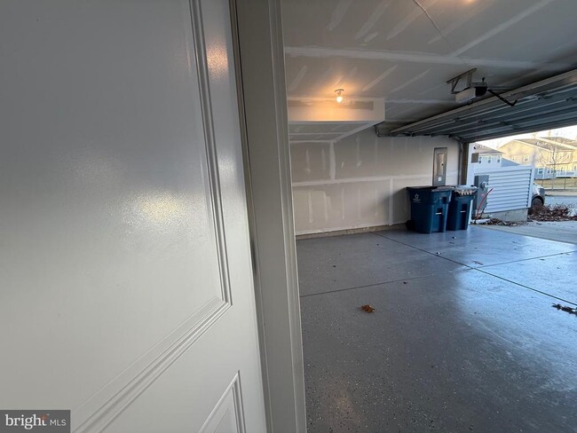 Building Photo - 4337 Reusch Cir