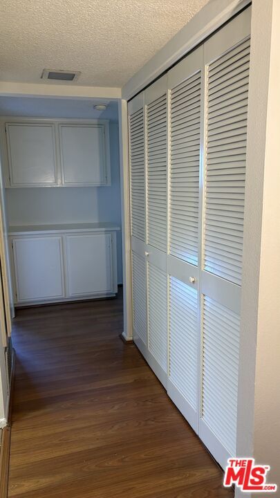 Building Photo - 15716 Normandie Ave