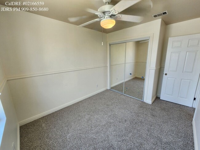 Building Photo - Price Lowered! Fontana 3 Bedroom Home