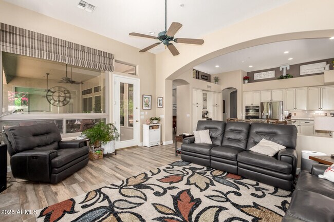 Building Photo - 13296 E Appaloosa Pl