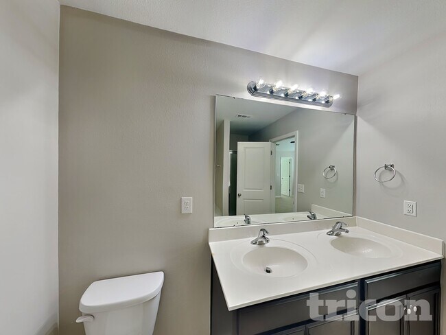 Building Photo - 2640 Cider Ridge Rd