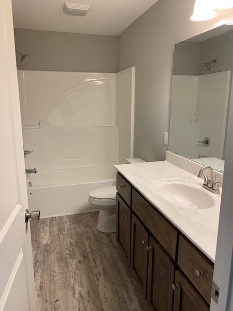 Building Photo - 2800 Fisk Rd