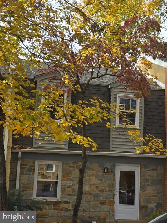 Building Photo - 319 Rock Spring Dr SW