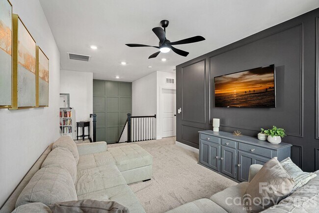Building Photo - 8604 Bridgegate Dr
