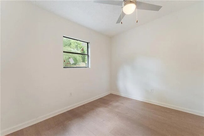 Building Photo - 37 Johnson Rd NW