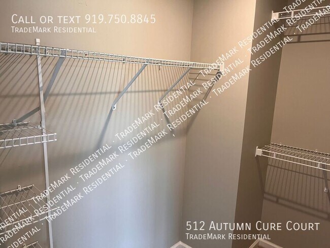 Building Photo - 512 Autumn Cure Ct