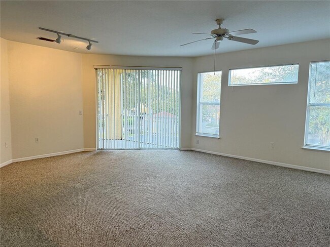 Building Photo - 1100 Lake Shadow Cir