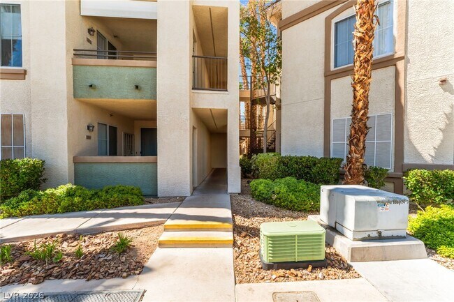 Building Photo - 7139 S Durango Dr
