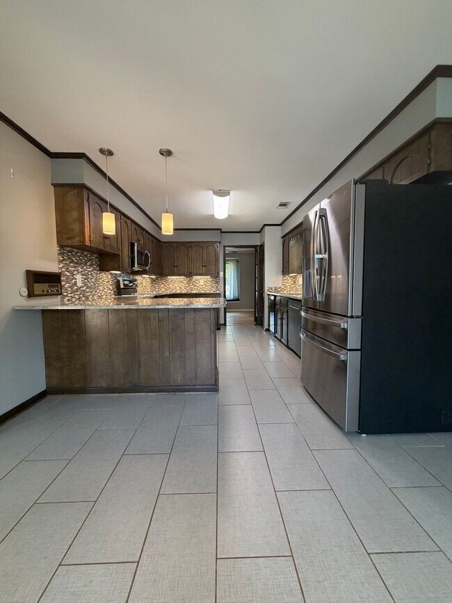 Building Photo - 1101 Silverwood Cove