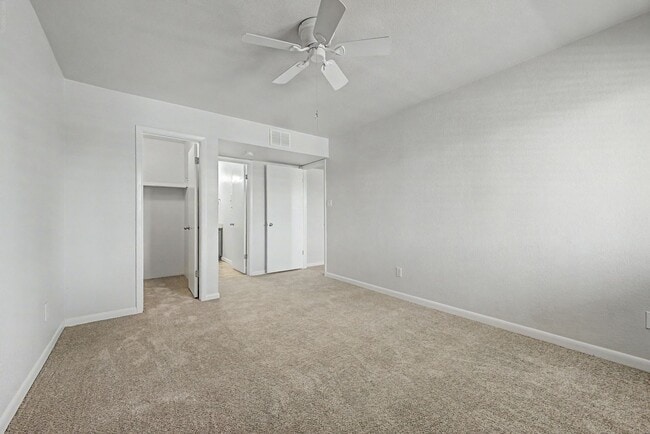 Building Photo - 5995 N 78th St