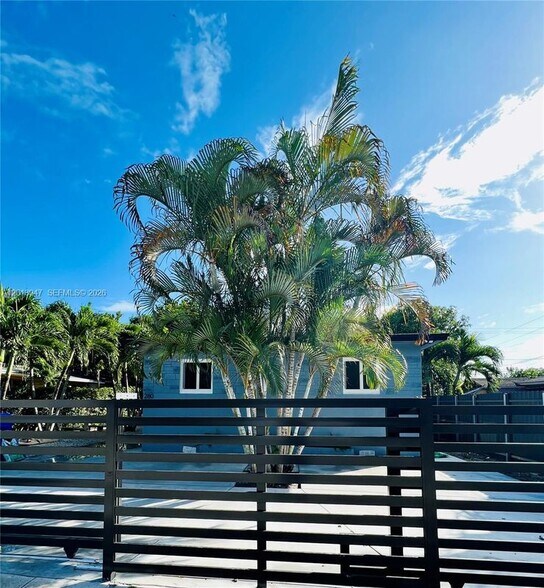 Building Photo - 280 NW 55th St