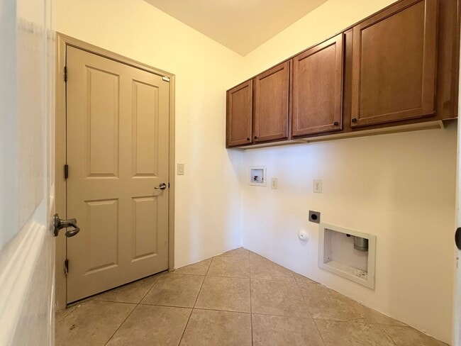 Building Photo - 1024 Horner Dr