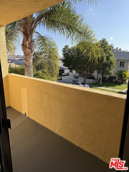 Building Photo - 16515 New Hampshire Ave