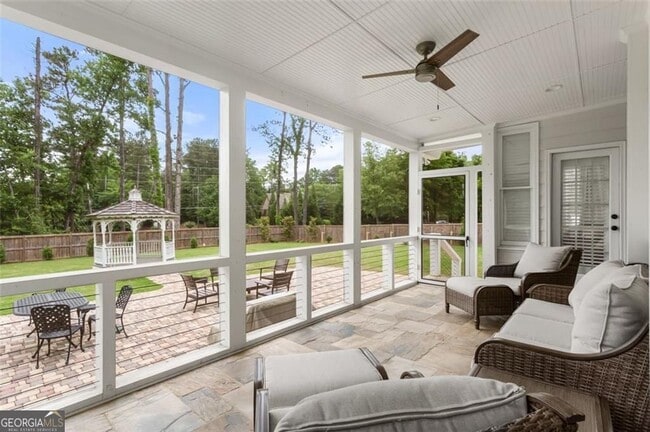 Building Photo - 415 Lyerly Pointe