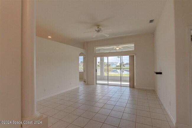 Building Photo - 2300 Brightwood Cir