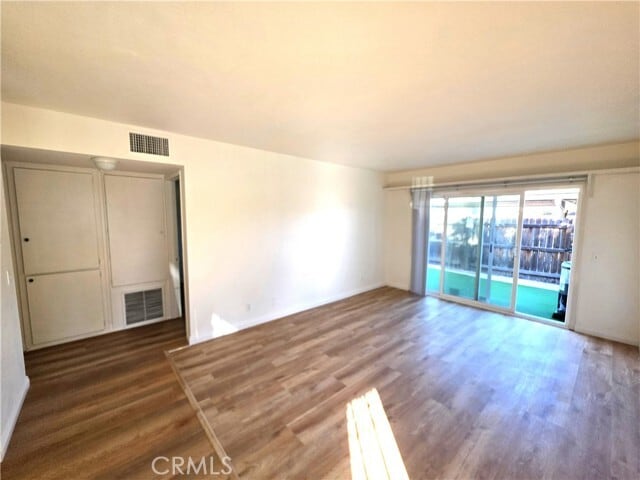 Building Photo - 4773 Larwin Ave