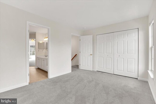 Building Photo - 43539 Kiplington Square